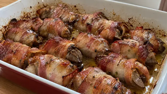 Kuracie pečienky obalené v chrumkavej slaninke
