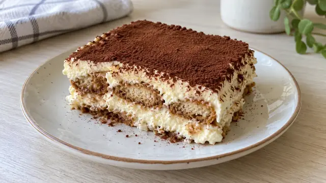 Pravé talianske Tiramisu so Savoiardi piškótami